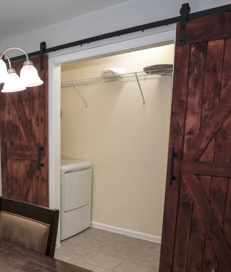 Elegant 3 Bedroom Apt With Free Parking And Balcony Нэшвилл Экстерьер фото