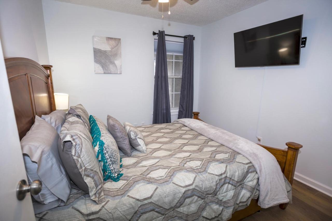 Elegant 3 Bedroom Apt With Free Parking And Balcony Нэшвилл Экстерьер фото